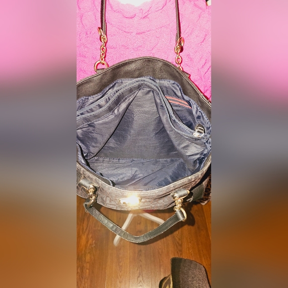 TOMMY HILFIGER - Picture 4 of 7